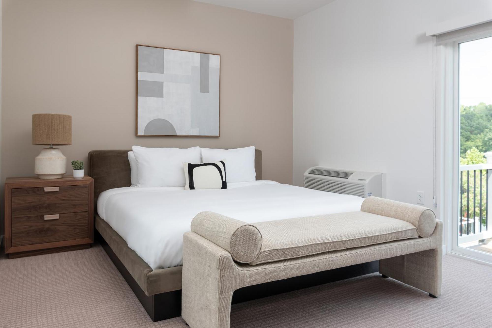 Boardwalk Hotel On Lake Anna By Kasa Mineral Bilik gambar